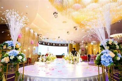 中山办婚礼 选择专业婚庆公司与网络婚庆礼仪服务的优势